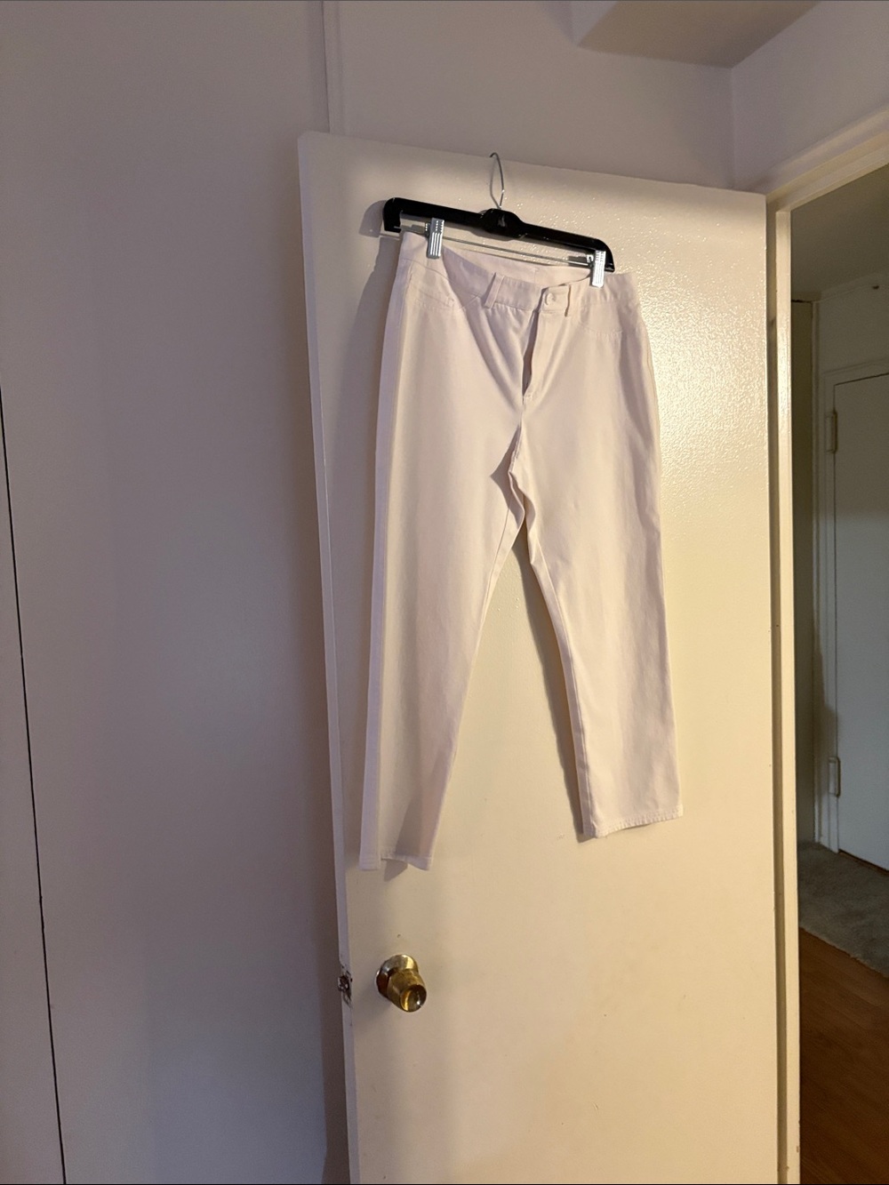 White capris